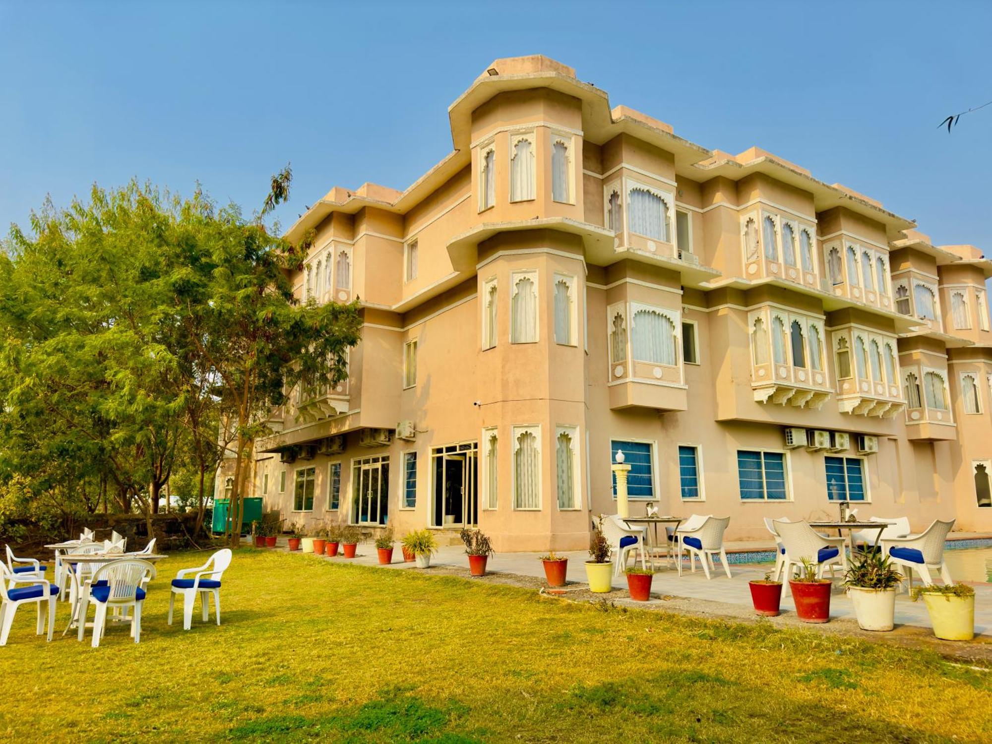 Jag Aravali Resort Udaipur By Naina Staycation - Best For Corporate Events - Family Parties - Mice 外观 照片