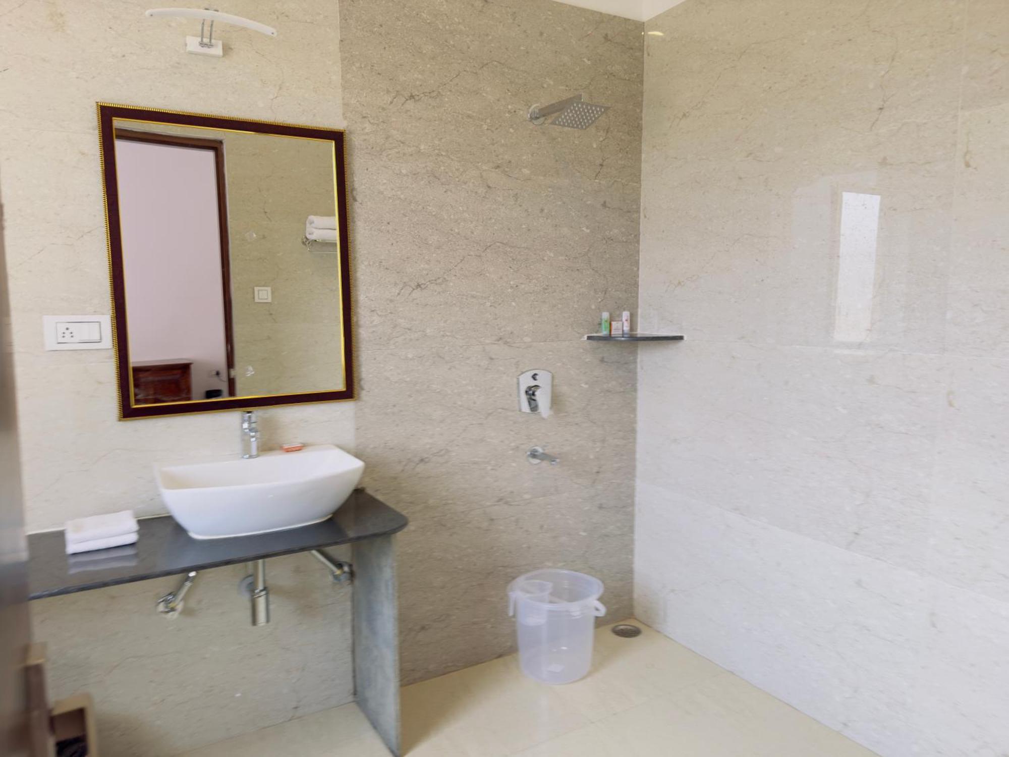 Jag Aravali Resort Udaipur By Naina Staycation - Best For Corporate Events - Family Parties - Mice 外观 照片