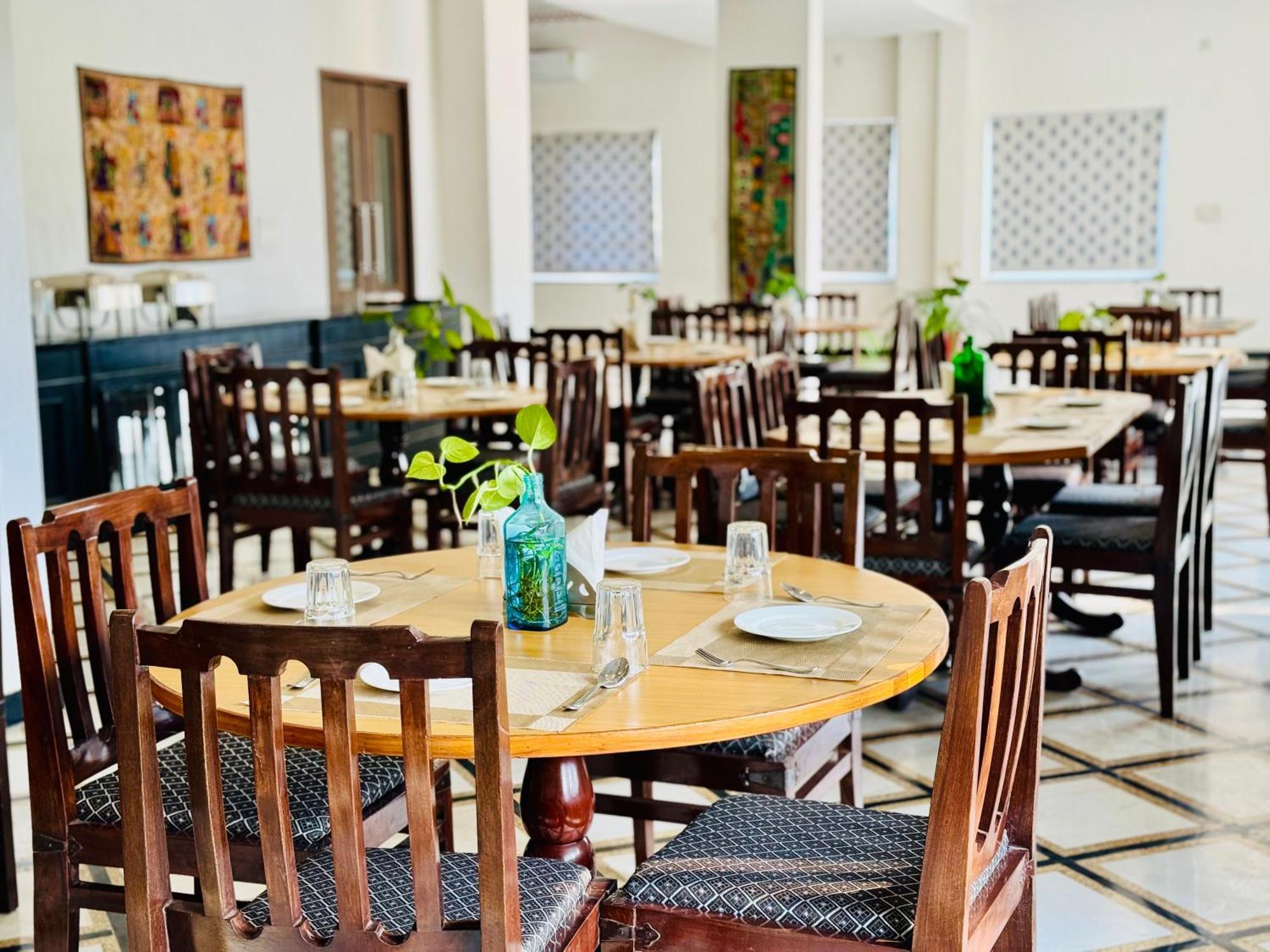 Jag Aravali Resort Udaipur By Naina Staycation - Best For Corporate Events - Family Parties - Mice 外观 照片